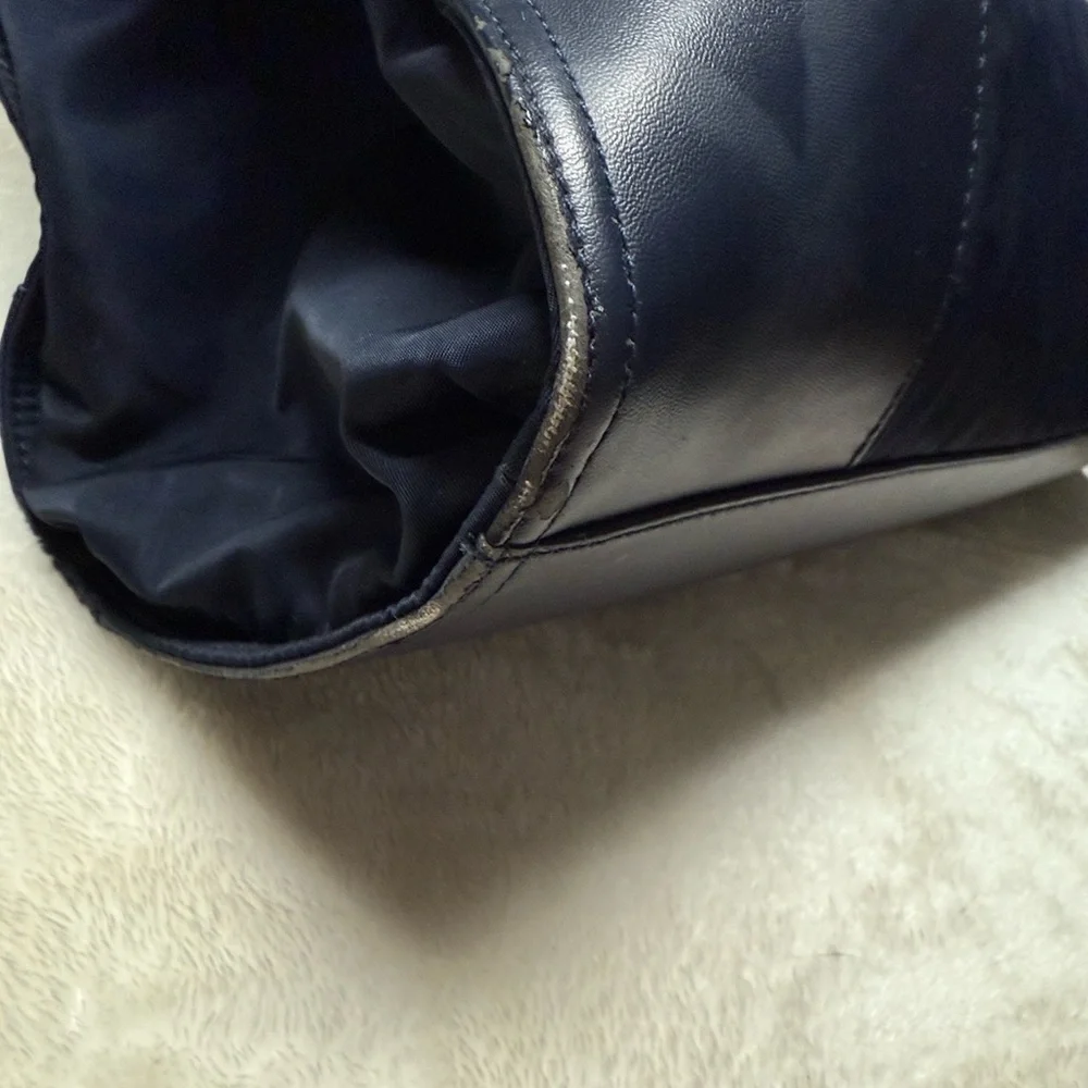 Tory Burch Navy Blue Tote - Picture 11 of 16